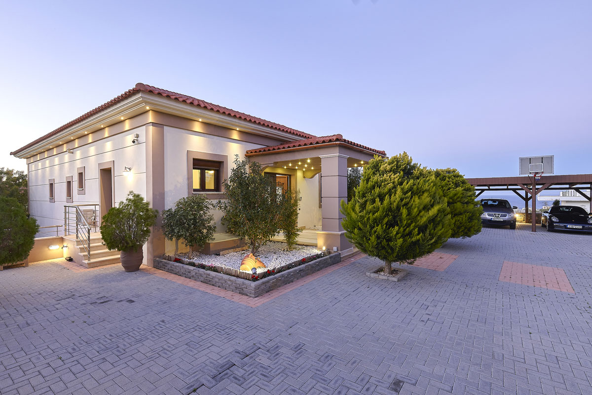 Luxury Villa Thea